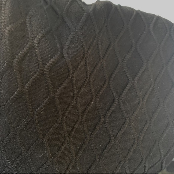 CM Fashions black textured booty enhancing leggings full length Size Medium - Picture 5 of 6